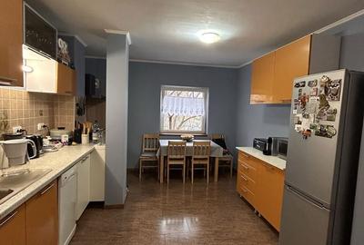 Apartament cu 3 camere decomandat în Micro 17 - 4