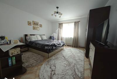 Casă cu 9 camere cu Teren 499 Mp în Limanu - 4