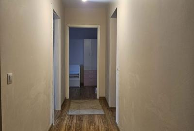 Apartament cu 4 camere decomandat în Sud - 9