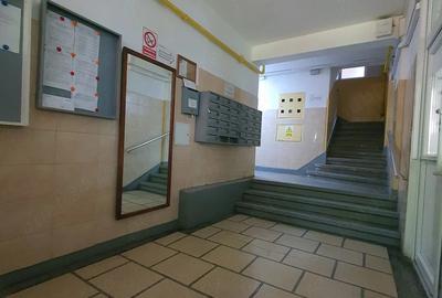 Apartament cu 3 camere semidecomandat în Iancului
