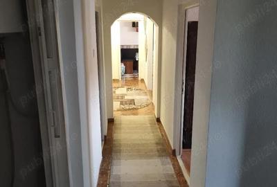 Apartament cu 4 camere decomandat în Halmeu - 6