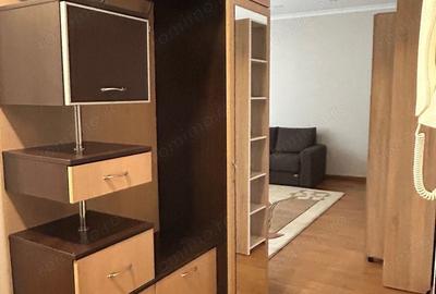 Apartament cu 2 camere decomandat în Theodor Pallady