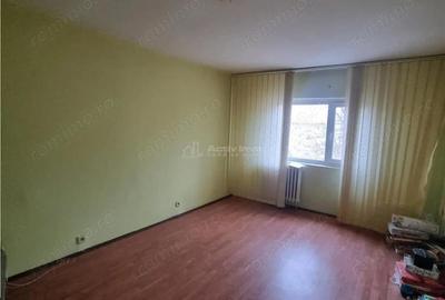 Apartament cu 3 camere decomandat în Libertății - 11