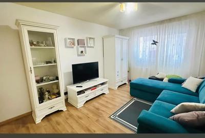 Apartament cu 3 camere decomandat, mobilat în Astra