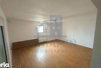 Casă cu 5 camere decomandat cu Teren 244 Mp în Central - 11