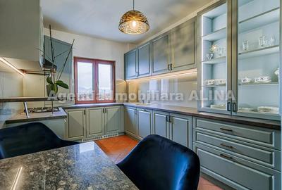 Apartament cu 4 camere decomandat în Central - 1