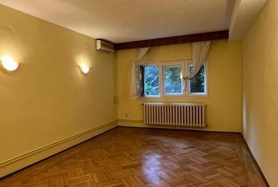 Casă individuală cu 6 camere cu Canalizare în Domenii - 14
