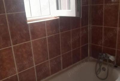 Casă cu Teren 300 Mp în Central - 2