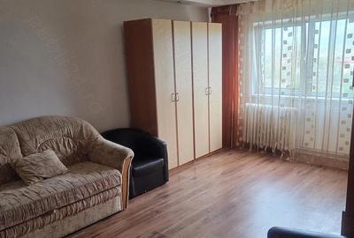 Apartament cu 2 camere decomandat în Vasile Aaron - 2
