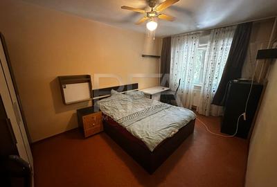 Apartament 3 Camere , Decomandat , Podul Giurgiului - 1