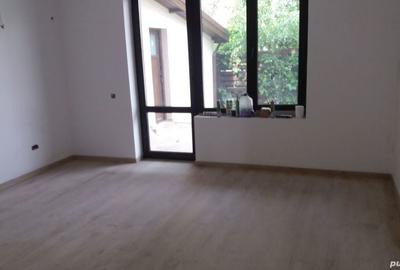 Casă cu 5 camere în Odăile - 2