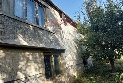 Casă cu 4 camere cu Teren 720 Mp în Central - 10