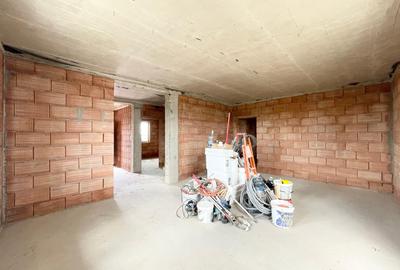 Duplex cu 4 camere cu Canalizare în Moșnița Veche - 2