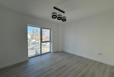 Apartament cu 3 camere semidecomandat în Dâmbul Rotund - 4