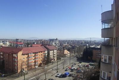 Apartament cu 3 camere decomandat în Valea Cetății - 4