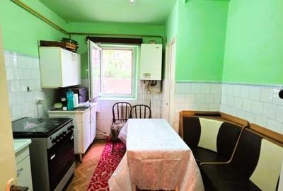 Apartament cu 2 camere decomandat în Târgu Cucu - 6