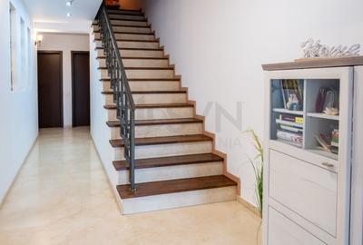 Casă individuală cu 8 camere cu Canalizare în Apărătorii Patriei - 19