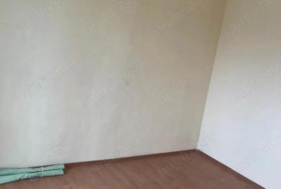 RAMDA ,Ap. 2 camere etaj 2 str Razboieni Velenta tip T - 3