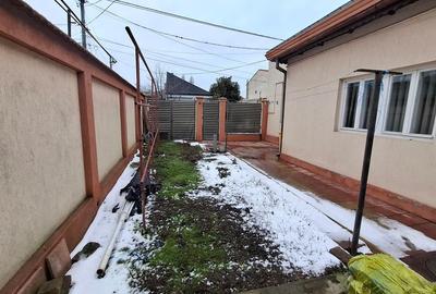 Casă individuală cu 3 camere cu Canalizare în Tomis II - 11