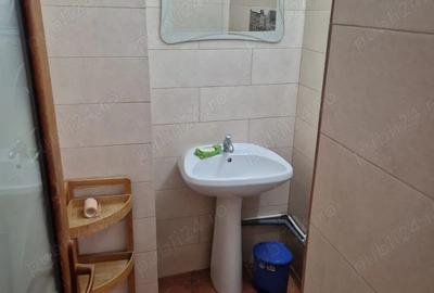 Apartament cu 3 camere semidecomandat în Central - 4