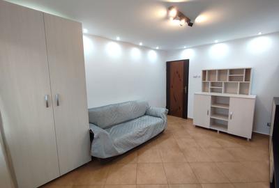 Apartament cu 2 camere decomandat în Central - 3