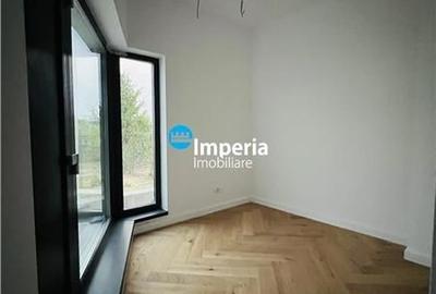 Persoana fizica de vanzare doua VILE DE LUX cu vedere la lac CORBEANCA - 6