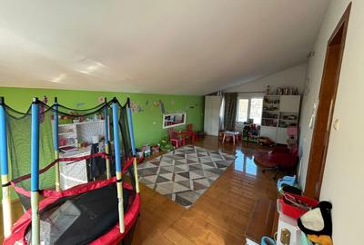 Casă cu Teren 1000 Mp în Central - 9