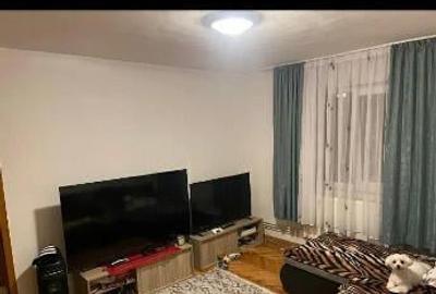 Apartament cu 2 camere,semidecomandat - zona Tractorul - 1