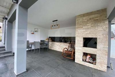 Casa de vacanta cu priveliste catre lac, 213 mp utili, 3500 mp teren cu livada - 13