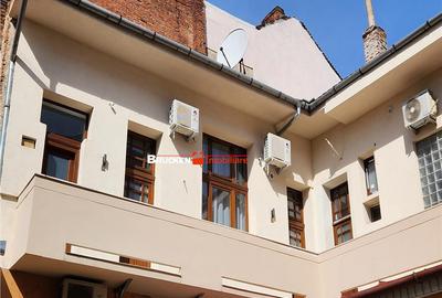 Apartament modern cu 2 camere si parcare privata, situat pe - 1