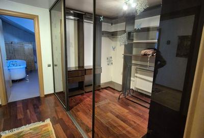 Casă cu 4 camere cu Teren 850 Mp în Central - 11