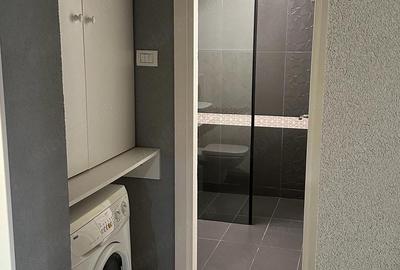 Apartament cu 2 camere semidecomandat în P-ța Unirii - 1