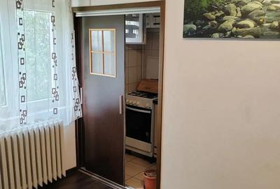 Garsoniera 25 mp, 2 camere. - 2