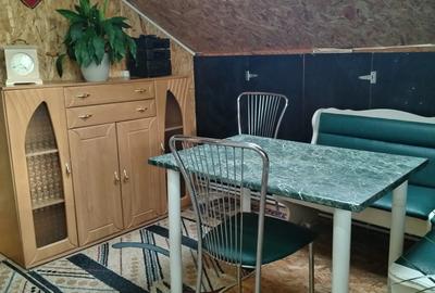 Inchiriez apartament 2cam.situat la etaj in vila la curte in Dumbrava-Rosie. - 4