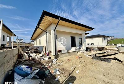 Casă cu 4 camere cu Teren 460 Mp în Miroslava - 2
