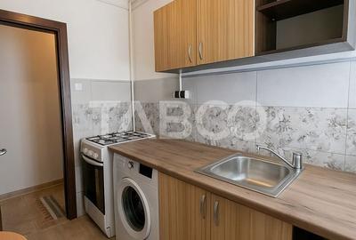 Apartament cu 2 camere nedecomandat, mobilat în Trei Stejari - 3