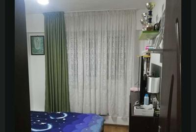 Apartament cu 3 camere semidecomandat în Central - 8