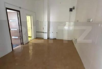 Spațiu comercial, de 32 mp, în Central - 1