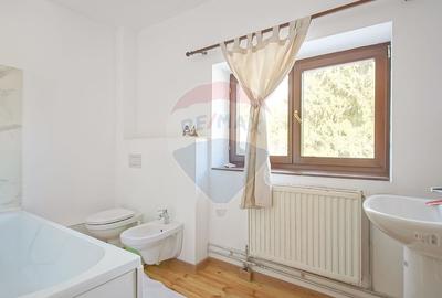 Casă cu 16 camere cu Teren 1368 Mp în Timișu de Sus - 44