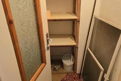 Apartament cu 2 camere decomandat în Micro 15 - 6