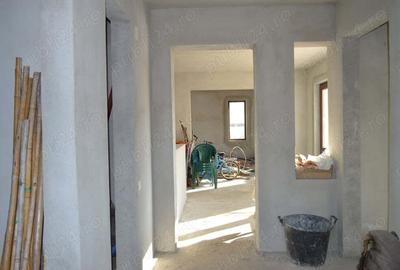 Casa la 28km de Bucure?ti - 3