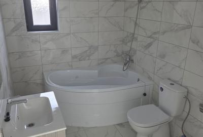 Casă cu 3 camere în Preajba - 3