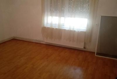 Casă cu 6 camere cu Teren 500 Mp în Moșnița Veche - 8