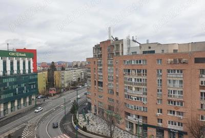 Apartament cu 3 camere decomandat în Centrul Civic - 10