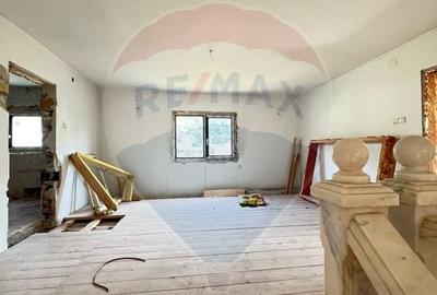 Casă individuală cu 7 camere cu Canalizare în Mădei - 9