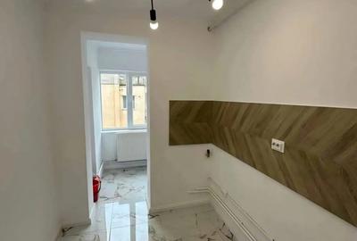 De vanzare garsoniera cf1, complet renovata, etaj intermediar, 33.500 euro - 2