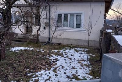 Casă individuală cu 3 camere cu Canalizare în Stâlpeni - 6