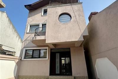 Casă individuală cu 3 camere cu Canalizare în Casa de Cultură - 13