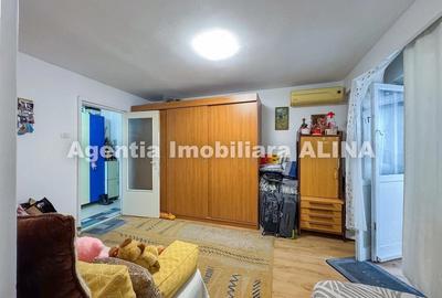 Apartament cu 2 camere decomandat în Astoria - 10