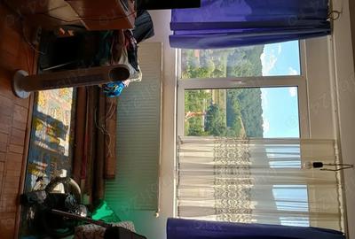 Apartament cu 3 camere decomandat în Micro II - 1